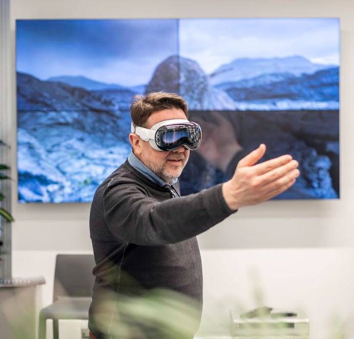 Dallo sguardo alla presenza